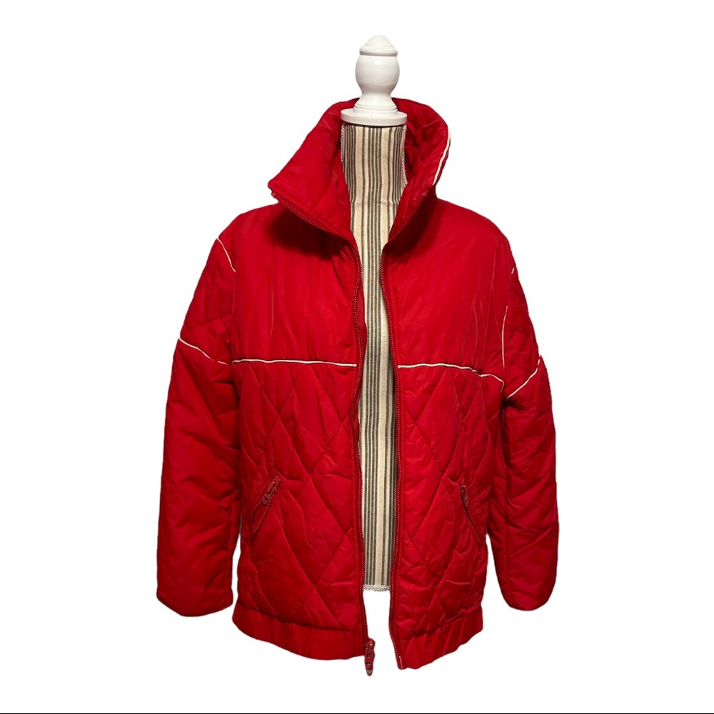 Vintage red quilted puffer zipper jacket large Stowe parka
